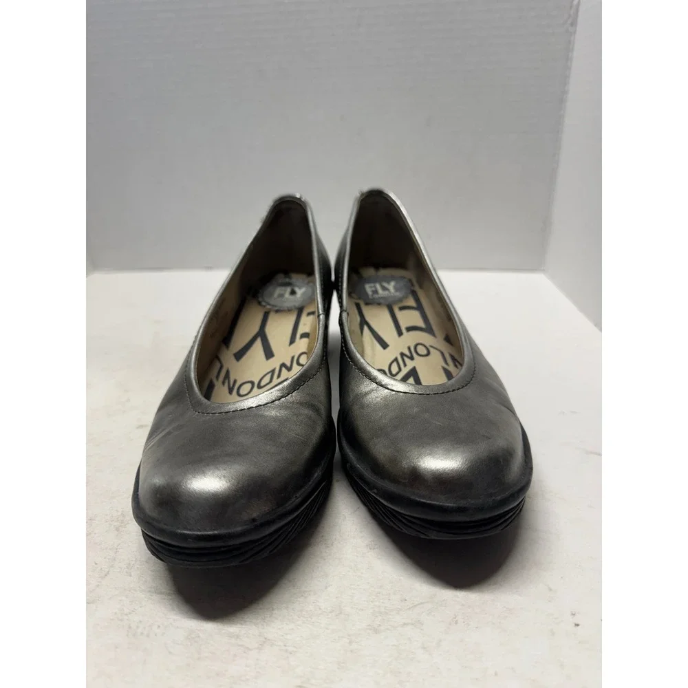 Fly London Yaz Metallic Silver Leather Wedge Pumps P500424069 Womens 37 6.5